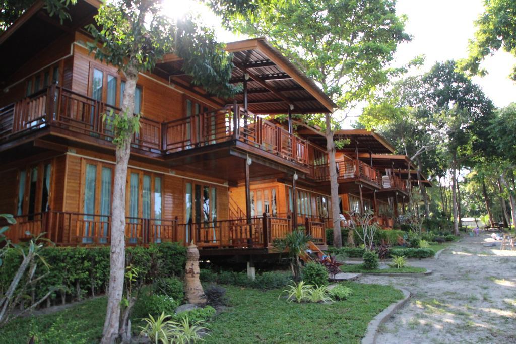 ลองเบย์ หลีเป๊ะ Hotel เกาะหลีเป๊ะ ภายนอก รูปภาพ