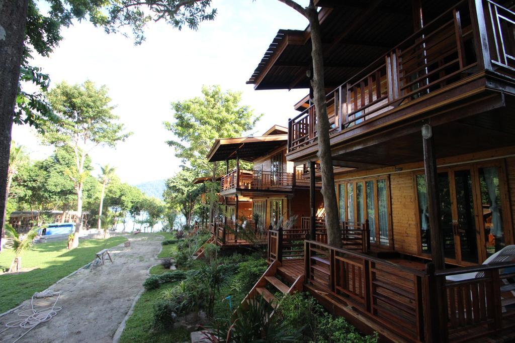 ลองเบย์ หลีเป๊ะ Hotel เกาะหลีเป๊ะ ภายนอก รูปภาพ